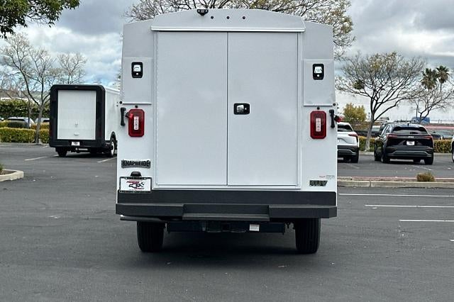 2026 Chevrolet Express Cutaway 3500 Base