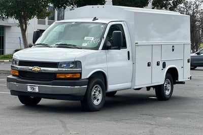 2026 Chevrolet Express Cutaway 3500 Base