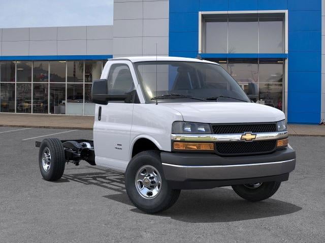 2026 Chevrolet Express Cutaway 3500 Base