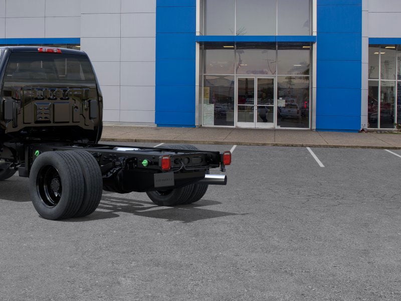 2025 Chevrolet Silverado 4500 HD Work Truck
