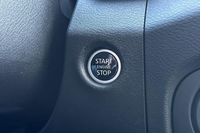 2023 Nissan Frontier Crew Cab PRO-X 4x2