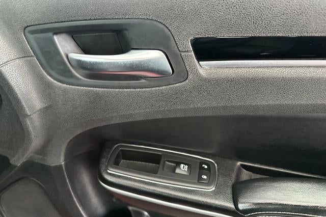 2023 Chrysler 300 300S