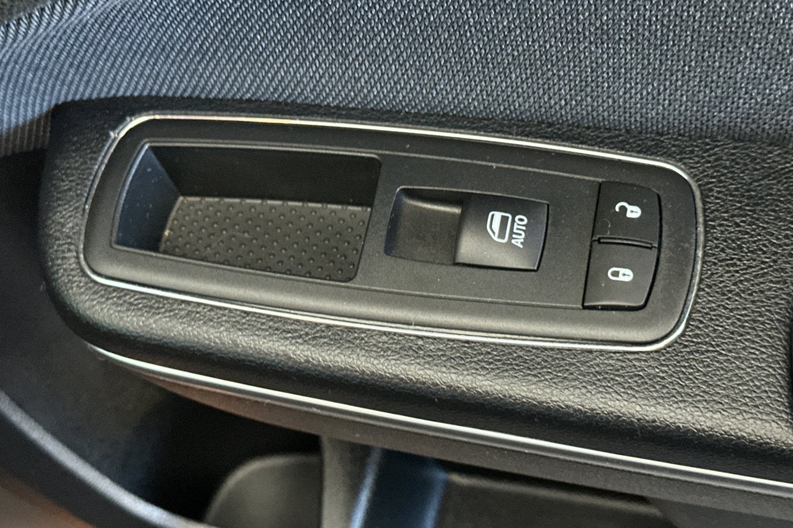 2017 Dodge Charger SE RWD