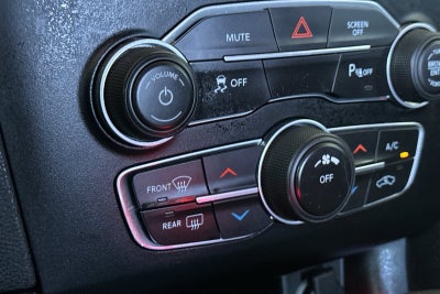 2017 Dodge Charger SE RWD