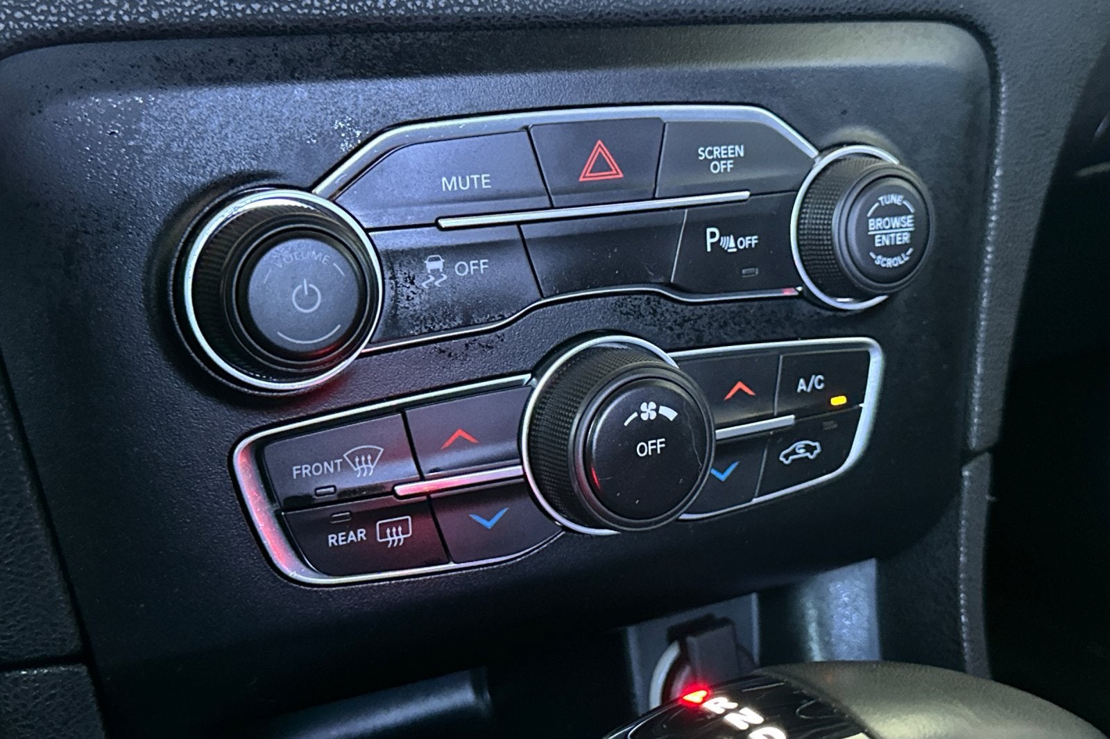 2017 Dodge Charger SE RWD