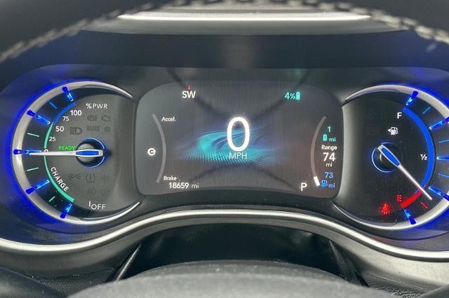2023 Chrysler Pacifica Hybrid Touring L