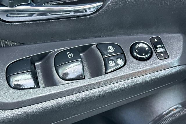 2023 Nissan Kicks SV Xtronic CVT