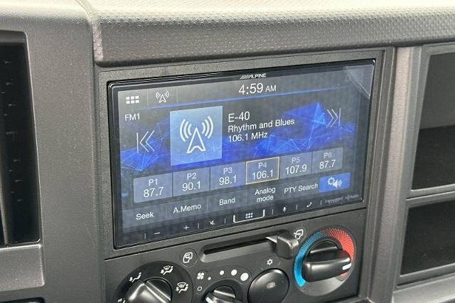 2026 Chevrolet Low Cab Forward 3500 HG 2WD Reg Cab 109"