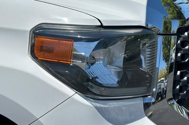 2018 Toyota Tundra SR5 5.7L V8