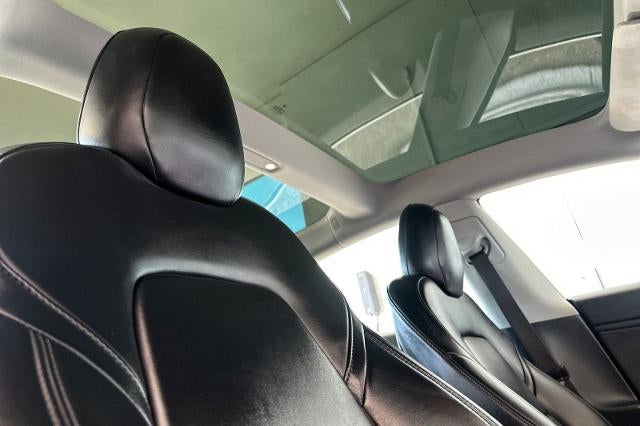 2019 Tesla Model 3 Standard Range