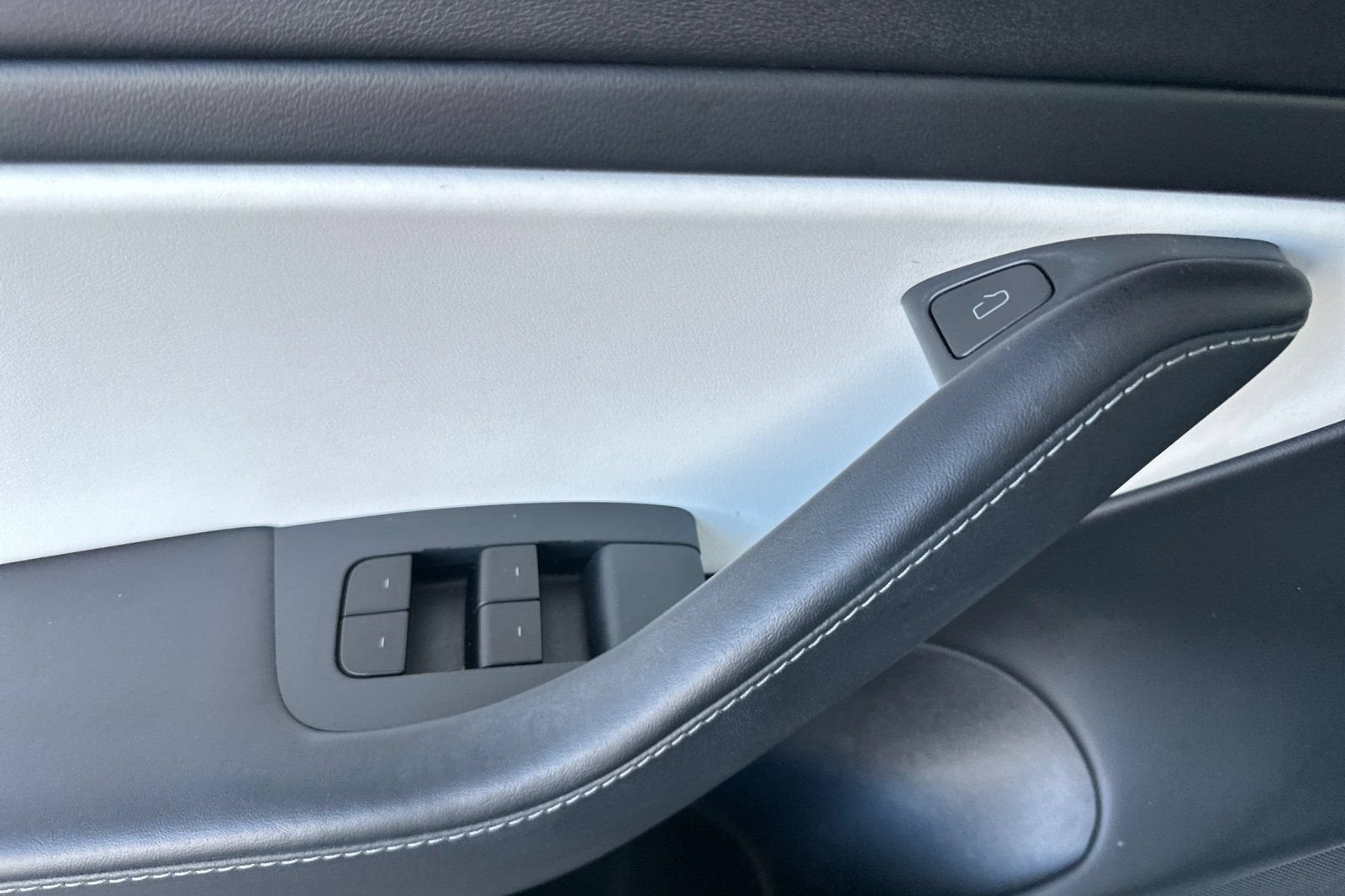 2021 Tesla Model 3 Standard Range Plus Rear-Wheel Drive