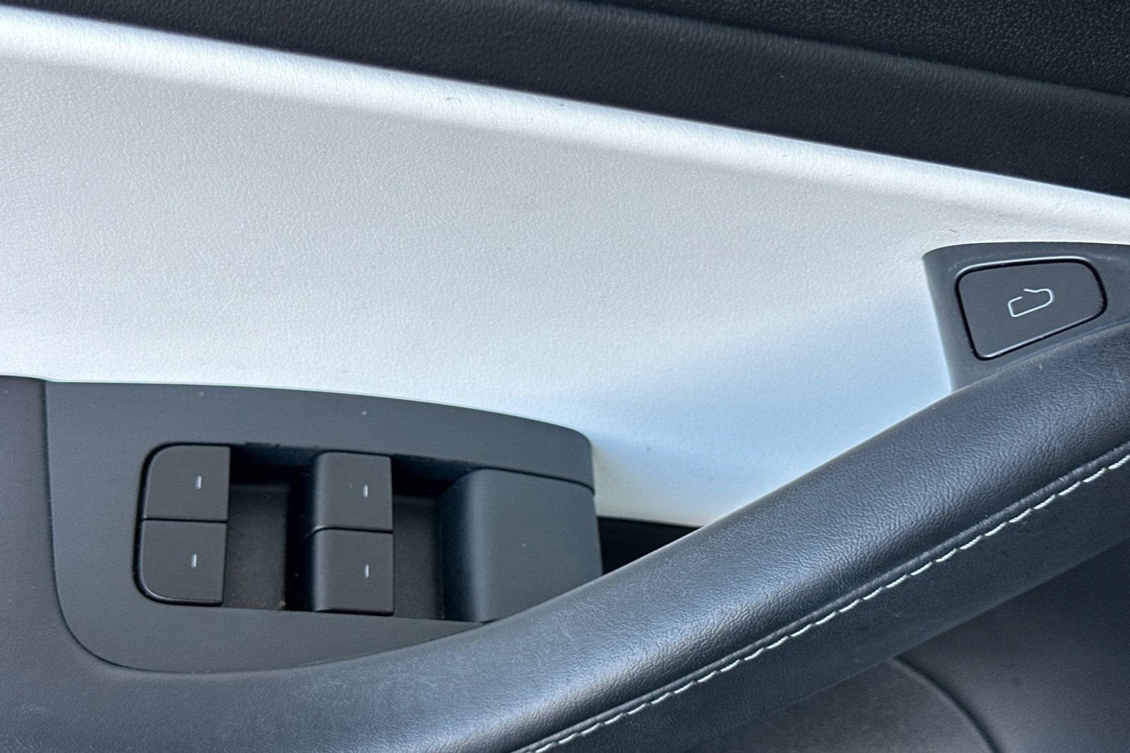 2021 Tesla Model 3 Standard Range Plus Rear-Wheel Drive