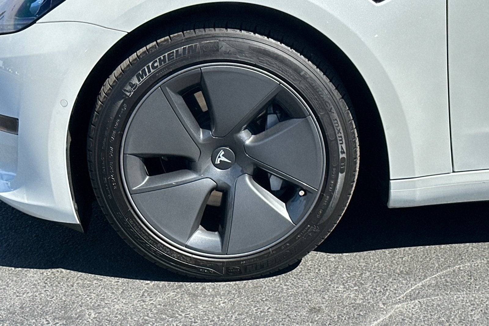 2021 Tesla Model 3 Standard Range Plus Rear-Wheel Drive