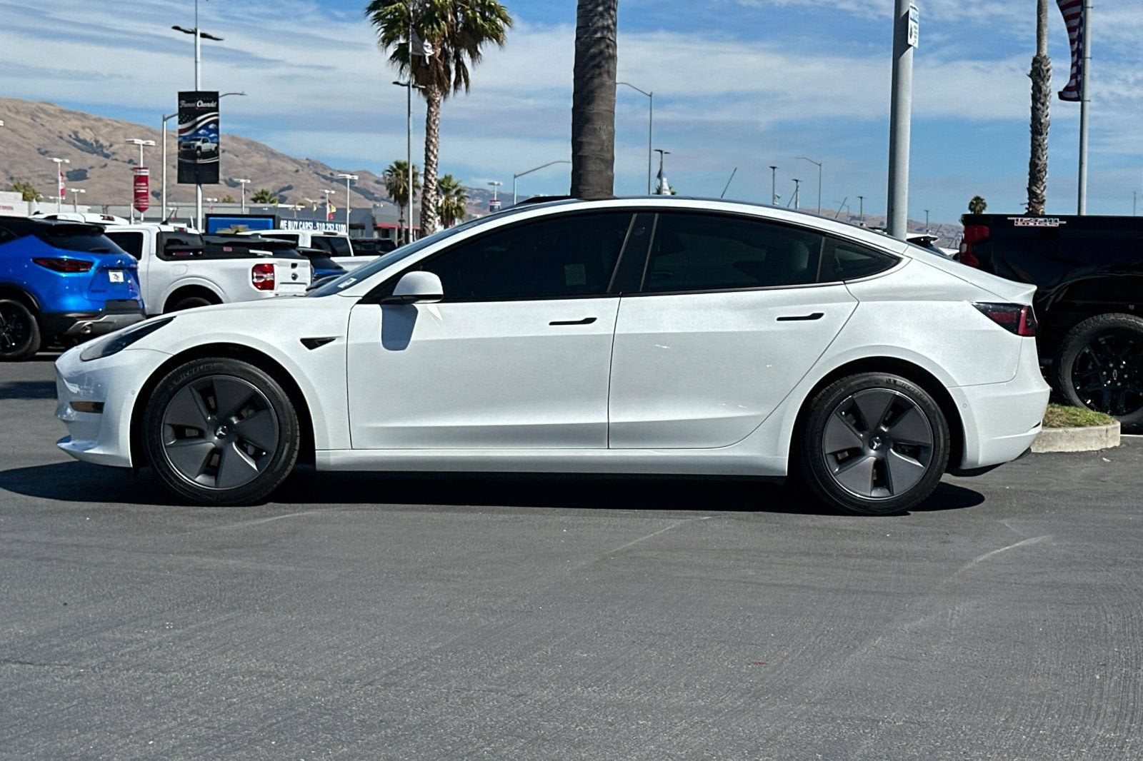 2021 Tesla Model 3 Standard Range Plus Rear-Wheel Drive