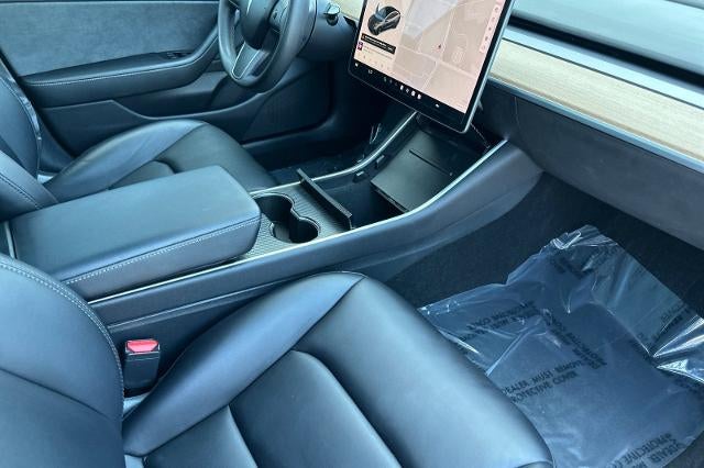 2019 Tesla Model 3 Mid Range
