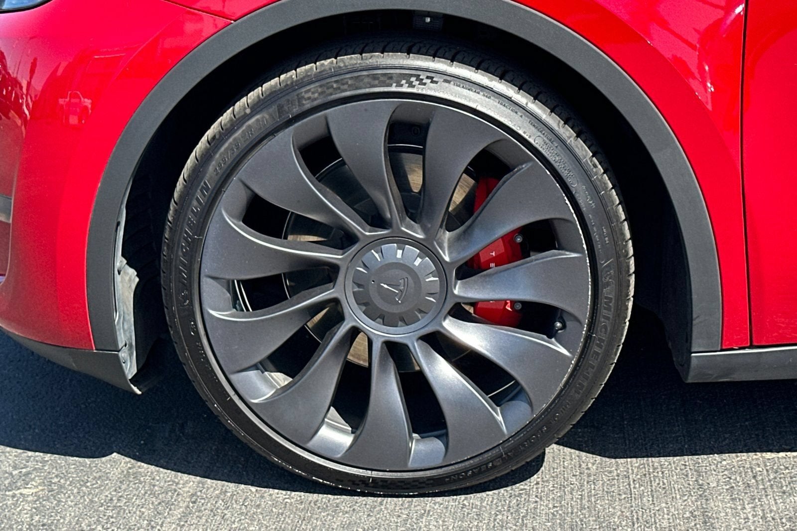 2023 Tesla Model Y Performance