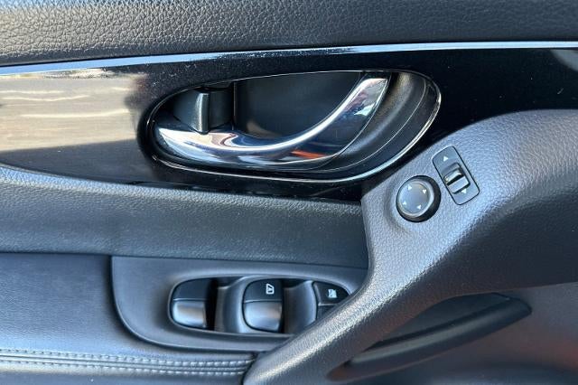 2020 Nissan Rogue Sport SV FWD Xtronic CVT