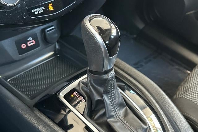 2020 Nissan Rogue Sport SV FWD Xtronic CVT