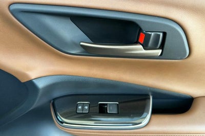 2025 Toyota Crown Signia XLE