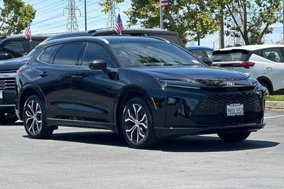 2025 Toyota Crown Signia XLE