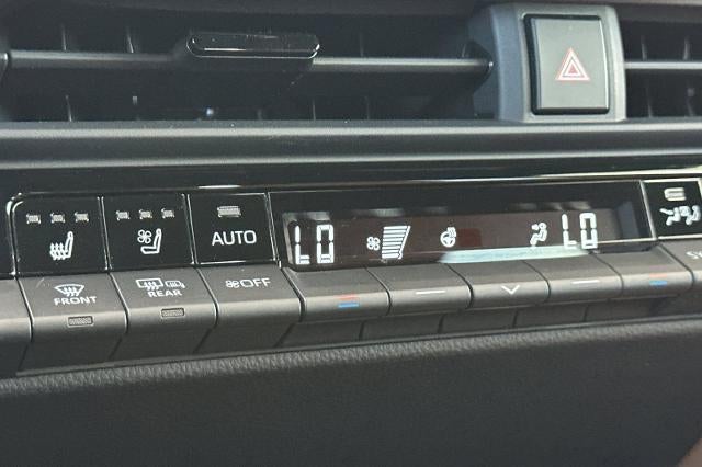 2025 Toyota Crown Signia XLE