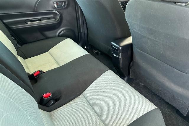 2015 Toyota Prius c One
