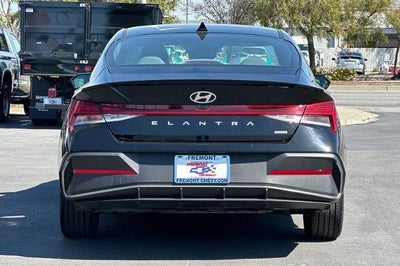 2025 Hyundai Elantra Hybrid SEL Sport