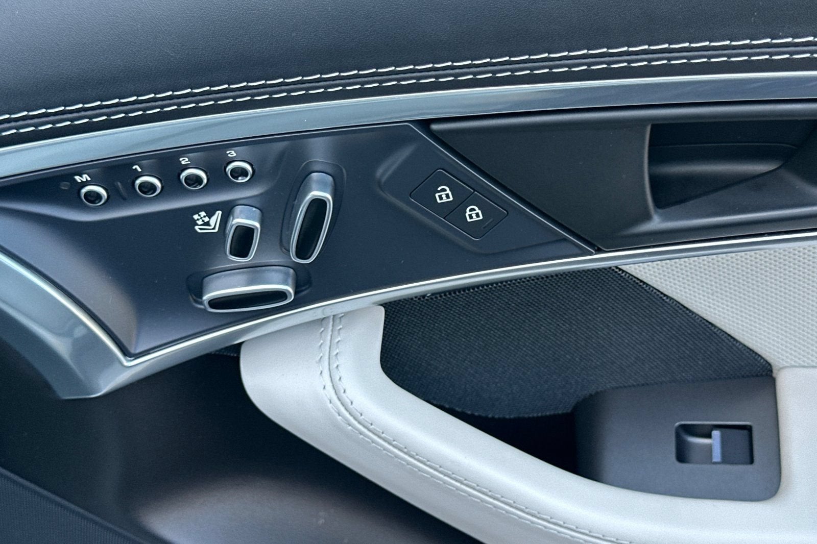 2021 Jaguar F-TYPE Coupe P300 RWD Automatic