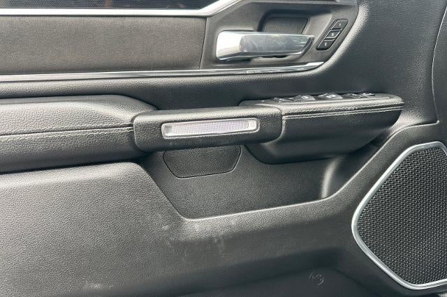 2021 RAM 1500 Laramie Crew Cab 4x4 5'7" Box