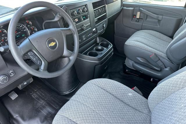 2025 Chevrolet Express Cutaway 3500 Base