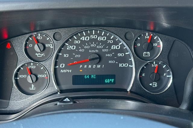 2025 Chevrolet Express Cutaway 3500 Base