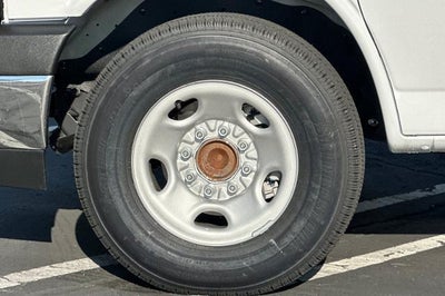 2025 Chevrolet Express Cutaway 3500 Base