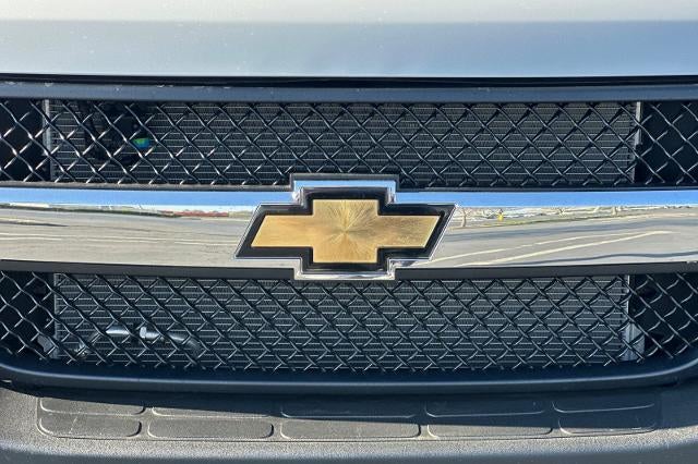 2025 Chevrolet Express Cutaway 3500 Base