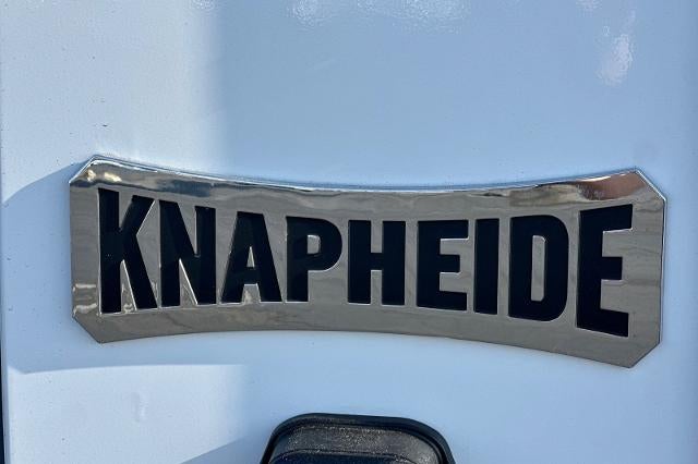 2025 Chevrolet Express Cutaway 3500 Base