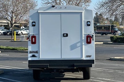 2025 Chevrolet Express Cutaway 3500 Base