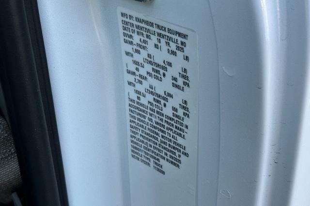 2025 Chevrolet Express Cutaway 3500 Base