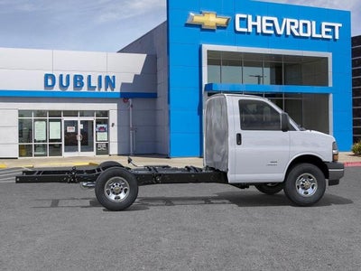 2026 Chevrolet Express Cutaway 3500 Base