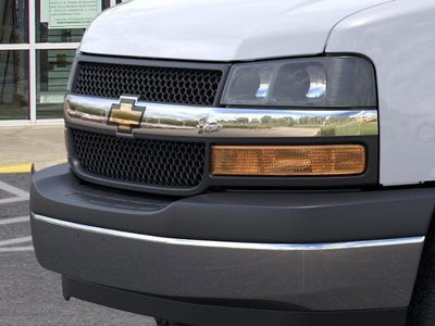 2025 Chevrolet Express Cutaway 3500 Base
