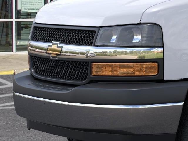 2025 Chevrolet Express Cutaway 3500 Base