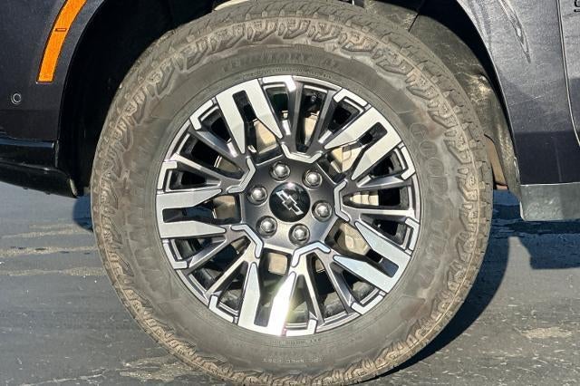 2025 Chevrolet Suburban Z71
