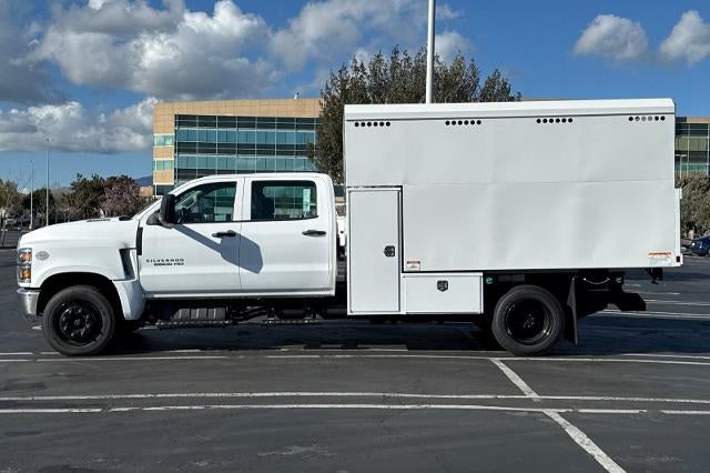 2024 Chevrolet Silverado 5500 HD Work Truck