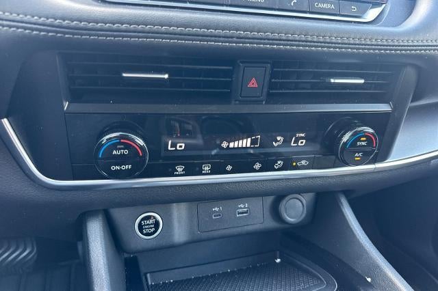 2023 Nissan Rogue SV FWD