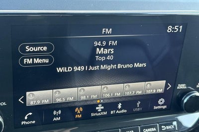 2022 Nissan Pathfinder SL 2WD