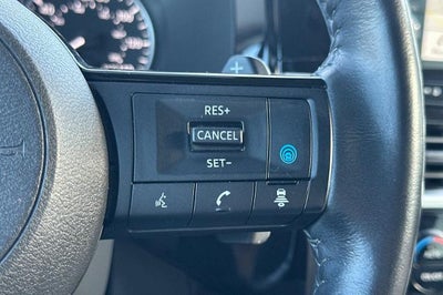 2022 Nissan Pathfinder SL 2WD