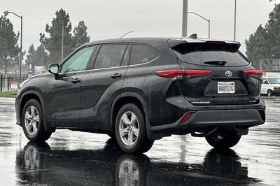 2021 Toyota Highlander LE