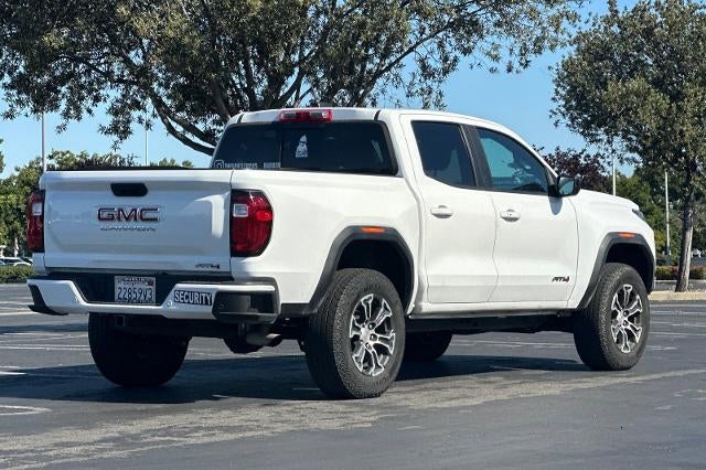2023 GMC Canyon AT4