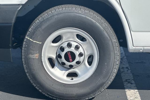2025 GMC Savana Cargo 2500 Base