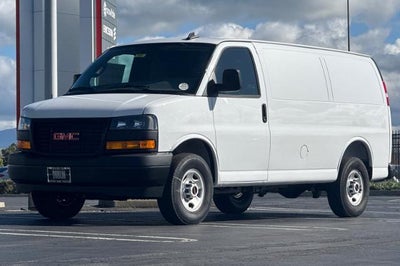 2025 GMC Savana Cargo 2500 Base
