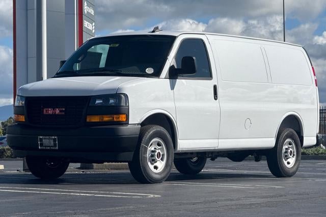 2025 GMC Savana Cargo 2500 Base