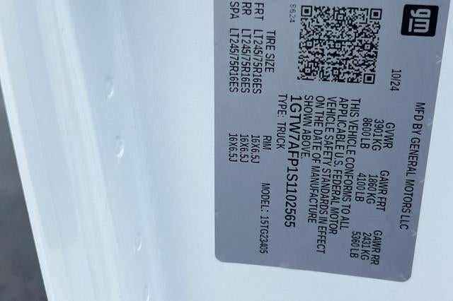 2025 GMC Savana Cargo 2500 Base